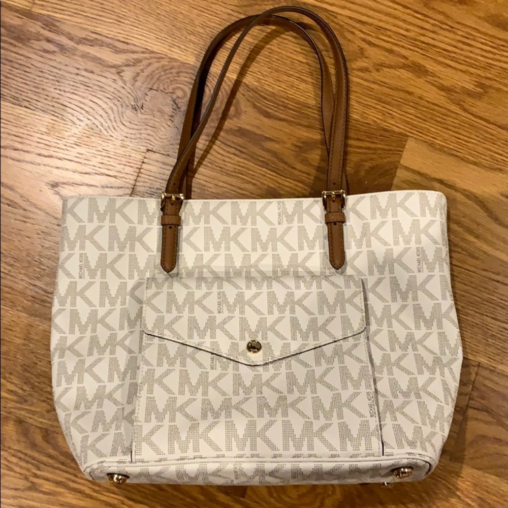 Micheal Kors bag